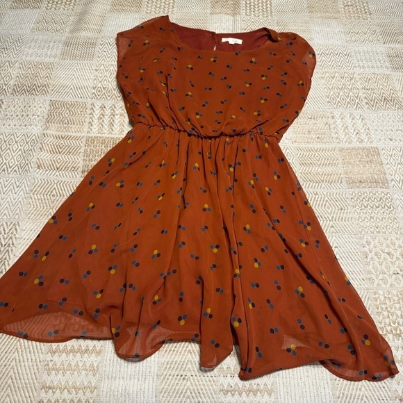 Lush Polkadot Flowy Sleeveless Spring Fall Dress - Picture 1 of 7